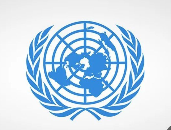  مكنت الحوثي من ابتزازها.. الأمم المتحدة تبدأ بمراجعة عملها في صنعاء وترفض الانتقال إلى عدن