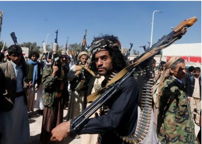  ضمن إستراتيجيتها لاستغلال عامل الوقت .. عصابة الحوثي تهرب إلى السلام لإنقاذ رأس زعيمها والتخلص من مناهضيها