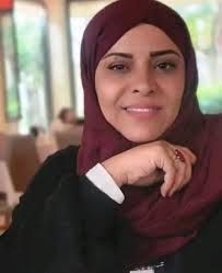 أسرة الشهيدة افتهان المشهري تهدد بمقاضاة توكل كرمان بعد تحريضها ضد مخيمات الاعتصام في تعز