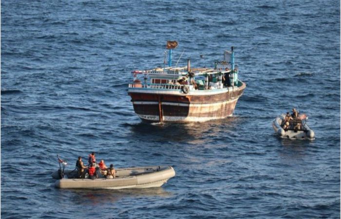  تقرير أممي: شبكات تهريب إيرانية تمد الحوثيين بالأسلحة وتفاقم تهديد الملاحة الدولية