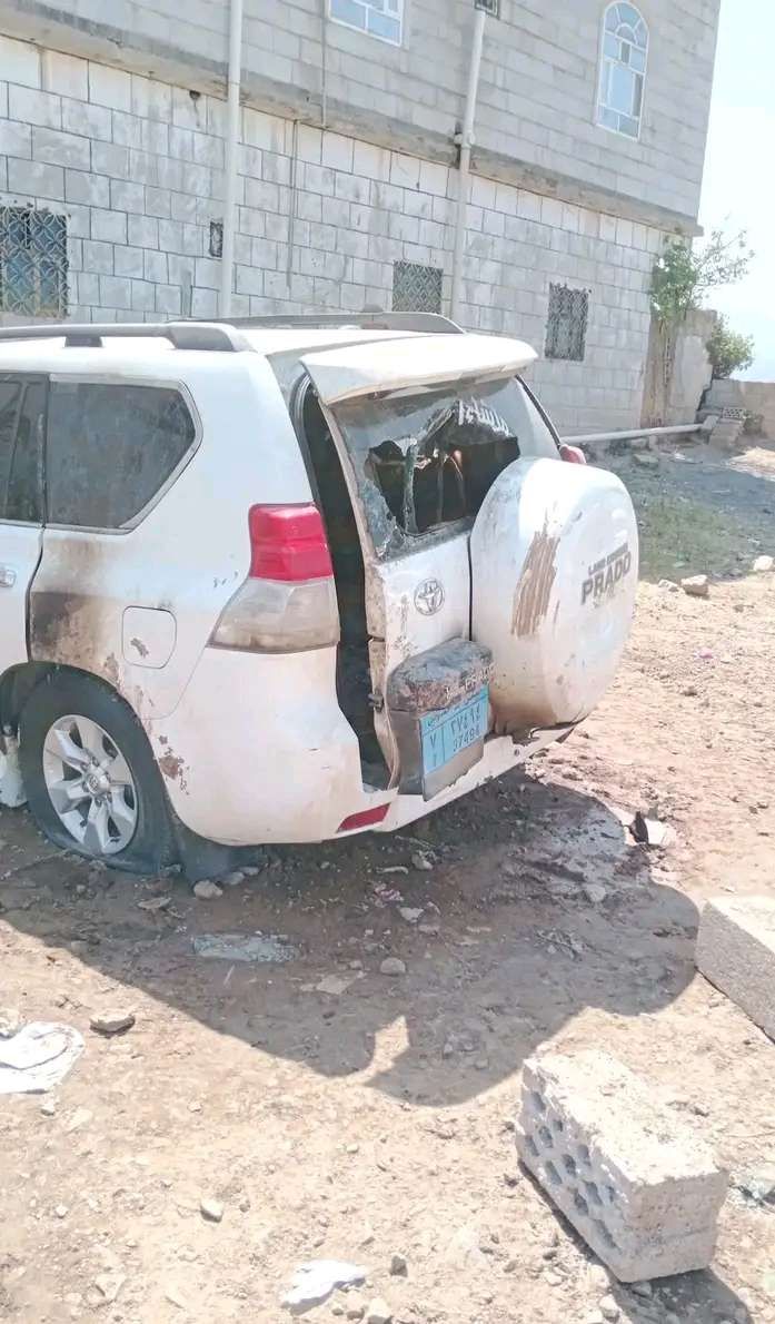 تصاعد الفوضى في إب.. مجهولون يحرقون سيارة الشيخ نواف سليم وسط تجاهل حوثي فاضح