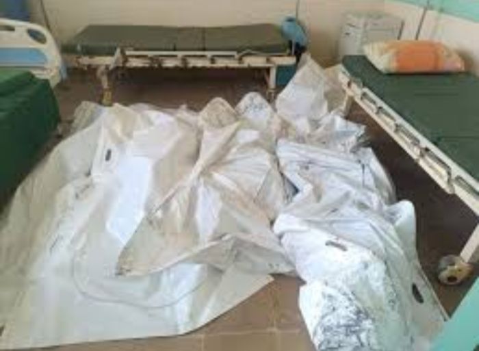  ارتفاع عدد ضحايا حادث حافلة الركاب في أبين إلى أكثر من 17 قتيلاً