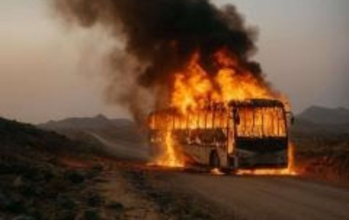 رحلات بلا عودة .. حين تتحول أمنيات المغتربين إلى فاجعة وطن على طرق اليمن المنسية  