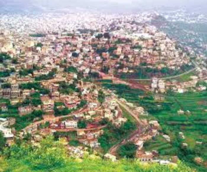  غضب شعبي في إب بعد تأجير الحوثيين أرض مسجد لإنشاء محطة غاز