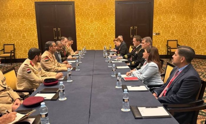 رئيس هيئة الأركان يناقش في المنامة تعزيز التعاون العسكري ودعم جهود اليمن في مواجهة التحديات الأمنية