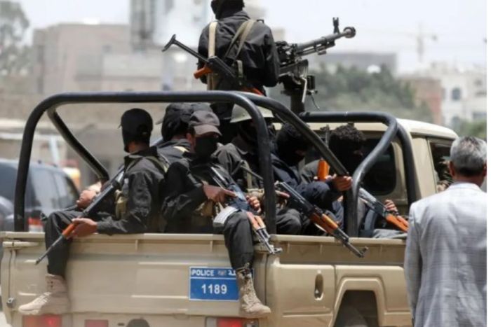  عصابة الحوثي تهدد بإعدام 21 يمنيًا بمزاعم “التجسس”