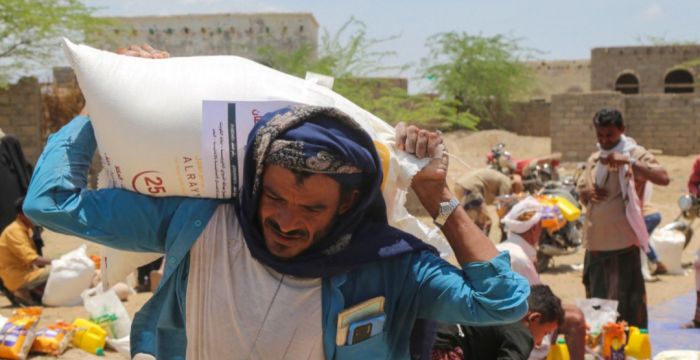 بعد اصطدام الجهود الحكومية بالرفض والتعطيل .. هل يعوّل اليمنيون على الضغط الدولي لإنجاح عملية الإصلاح الاقتصادي ومنع انهيار العملة الوطنية مجدداً؟  