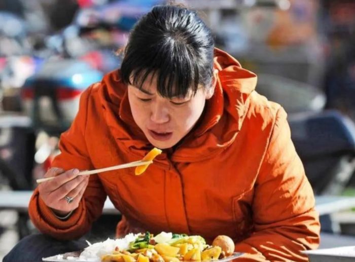 لمرضى السكري... ما أفضل الأوقات لتناول الوجبات؟