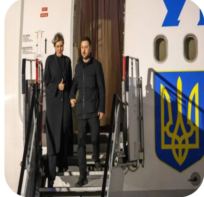 تقرير: رصد مسيرات قرب مسار طائرة تقل زيلينسكي إلى آيرلندا