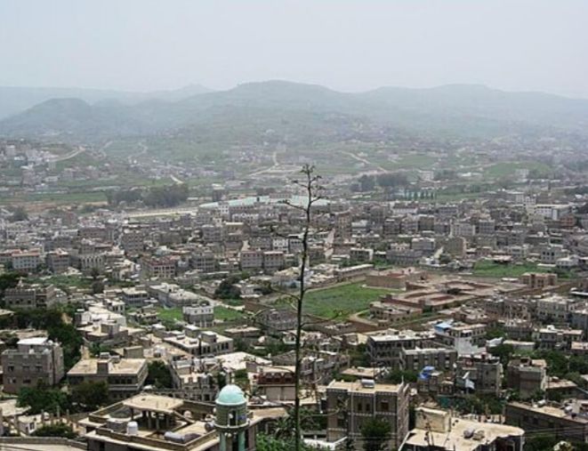  عصابة الحوثي تسيطر بالقوة على مسجد ومركز لتحفيظ القرآن في إب