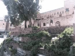 مليشيا الحوثي تحول متحف إب إلى سكن وتجعل المقتنيات الأثرية في خطر