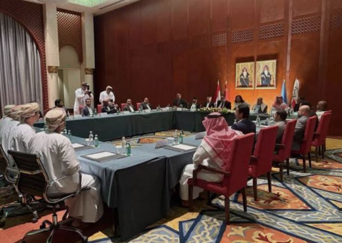  ناشطات وحقوقيات ينتقدن تغييب قضايا النساء المختطفات في سجون الحوثي عن مباحثات مسقط