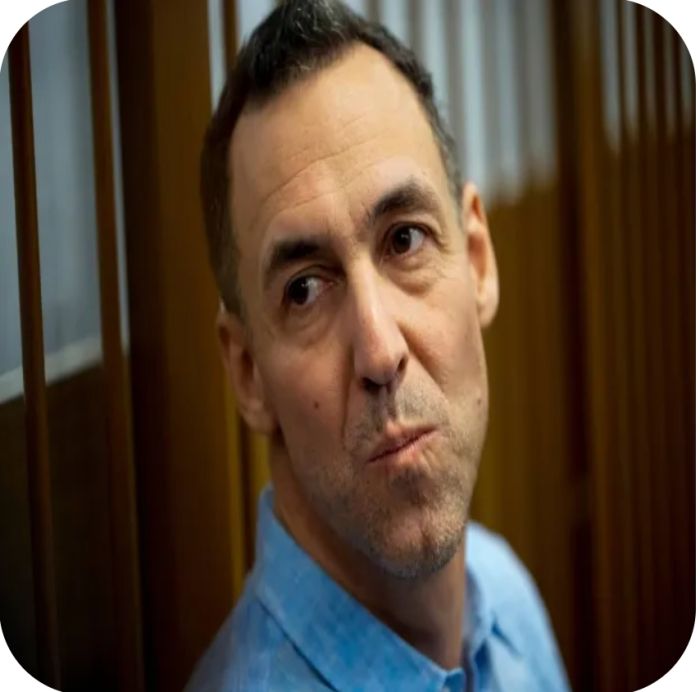 موسكو تعلن تقديم «اقتراح» لباريس بشأن باحث فرنسي سجين