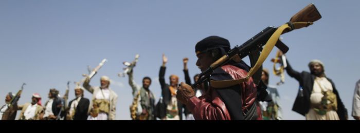  عصابة الحوثي تصرف ربع راتب لكوادر وزارة التربية المحالين للتقاعد بدلاً من نصف الراتب