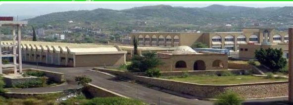  الشرطة العسكرية تطالب بـ20 مليون ريال مقابل إخلاء المعهد التقني ومحافظ تعز يتكفل بدفع المبلغ