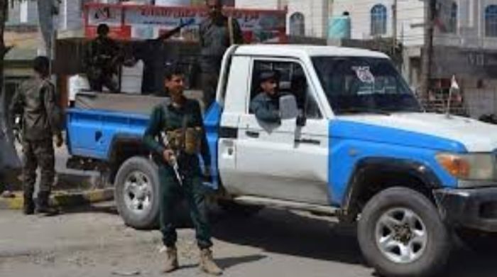  شرطة تعز تُحوّل حظر التجوال إلى ابتزاز لسائقي الدراجات النارية