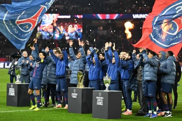 سان جيرمان يهزم باريس... ويقدم كأس «الإنتركونتينينتال» لجماهيره
