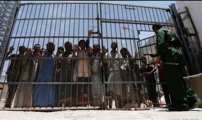  مليشيا الحوثي تسعى لفتح مدارس إرشادية داخل السجون لغرس أفكار طائفية