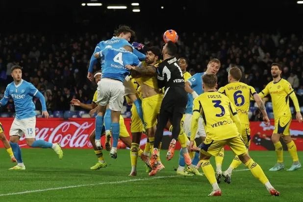 الدوري الإيطالي: نابولي ينتفض ويحرم فيرونا من فوز انتظره 40 عاماً