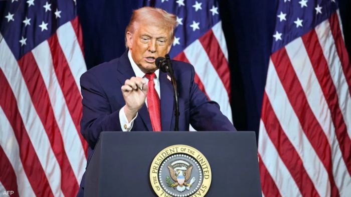 ترامب يعلن اتفاقاً نفطياً مع فنزويلا يقضي بتوجيه عائدات الخام لشراء منتجات أميركية فقط