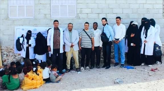 تأخر المستحقات يفاقم معاناة العاملين الصحيين في لحج والمحافظات المحررة