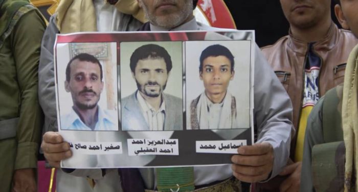  الحكومة تحذر من نسف الاتفاقيات بعد تهديدات الحوثي بتنفيذ أحكام إعدام على مختطفين