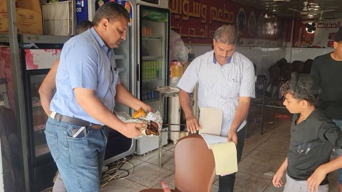 مدير عام المنصورة يشدد على تطبيق الإجراءات الرادعة تجاه المخالفين للاشتراطات الصحية