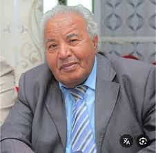 الفنان علي مقبل الكوكباني ينتقد سلطة الحوثي: أوصلتم الشعب إلى الفقر والتسول