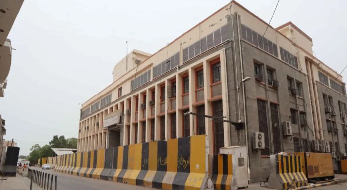  بقيمة 90 مليون دولار .. دعم سعودي إضافي للبنك المركزي اليمني وصرف مرتبات موظفي الدولة