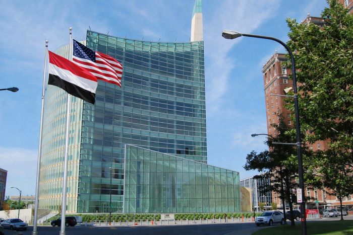 السجن 17 عاماً ليمني–أميركي بتهمة اختطاف ابنته وفرض زواج قسري خارج الولايات المتحدة