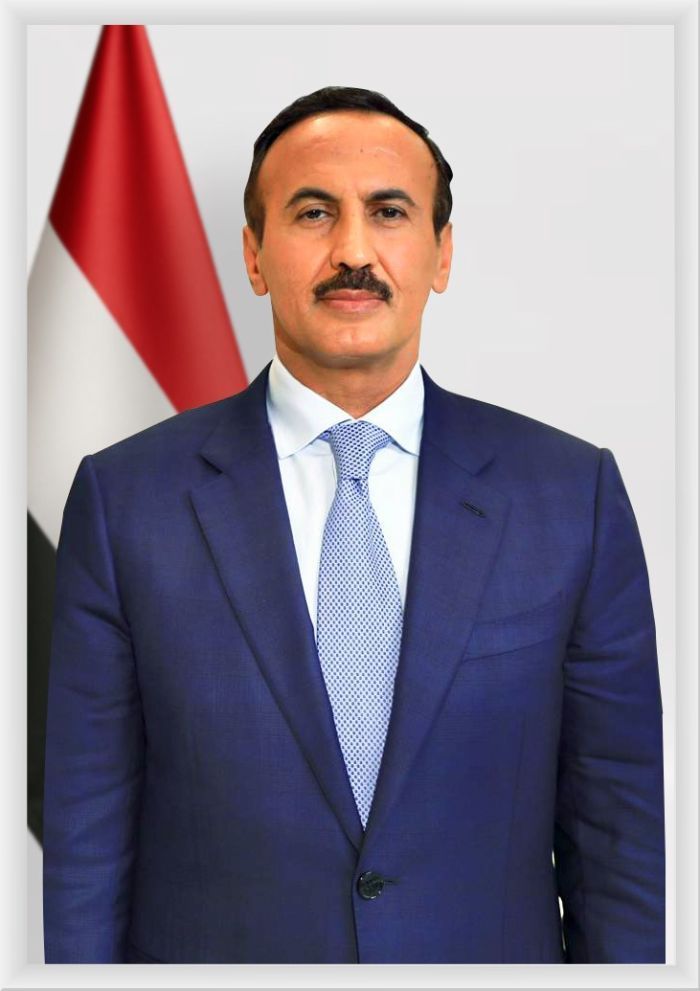 أحمد علي عبدالله صالح يعزّي في وفاة نائب رئيس مجلس الرئاسة الأسبق علي سالم البيض