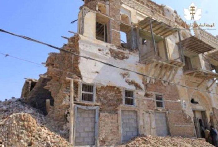 انهيار واسع لمبنى دار الضيافة التاريخي في الحديدة بسبب إهمال الحوثيين
