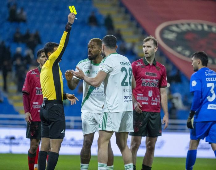 تصريحات نارية ضد الحكام تشعل أجواء دوري روشن وسط جدل متصاعد حول التحكيم