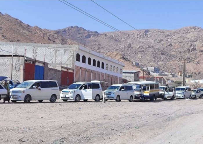  أزمة خانقة في الغاز المنزلي بحضرموت وازدحام شديد أمام محطات الغاز بالمكلا