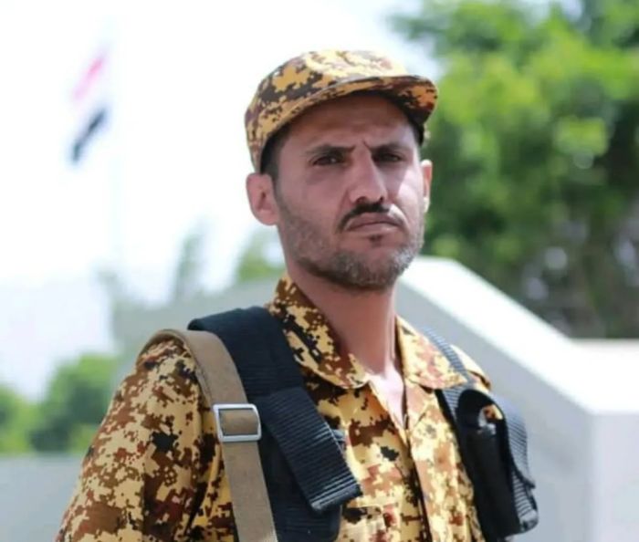 بطش بلا رحمة: مليشيا الحوثي تدفع جندياً إلى الموت بقرارات تعسفية وانتهاكات ممنهجة