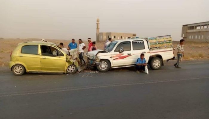  10 قتلى وجرحى بحوادث مرورية في المحافظات المحررة خلال 24 ساعة