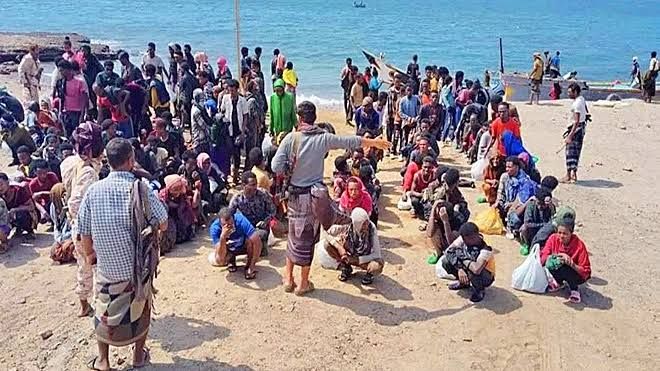 شرطة شبوة تكشف عن وصول دفعة جديدة من المهاجرين الأفارقة غير الشرعيين إلى سواحل رضوم