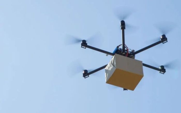 "تهديد جوي متصاعد: مليشيا الحوثي تستخدم الطائرات المسيّرة لتهريب المخدرات و الأسلحة دون رادع"