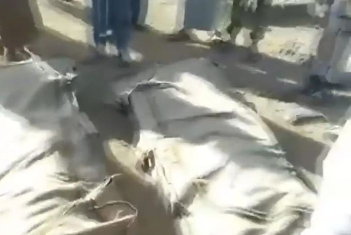 الحوثيون يجبرون أهالي ضحايا "حنكة آل مسعود" على دفن جثثهم في ذمار ويواصلون احتجاز مختطفين