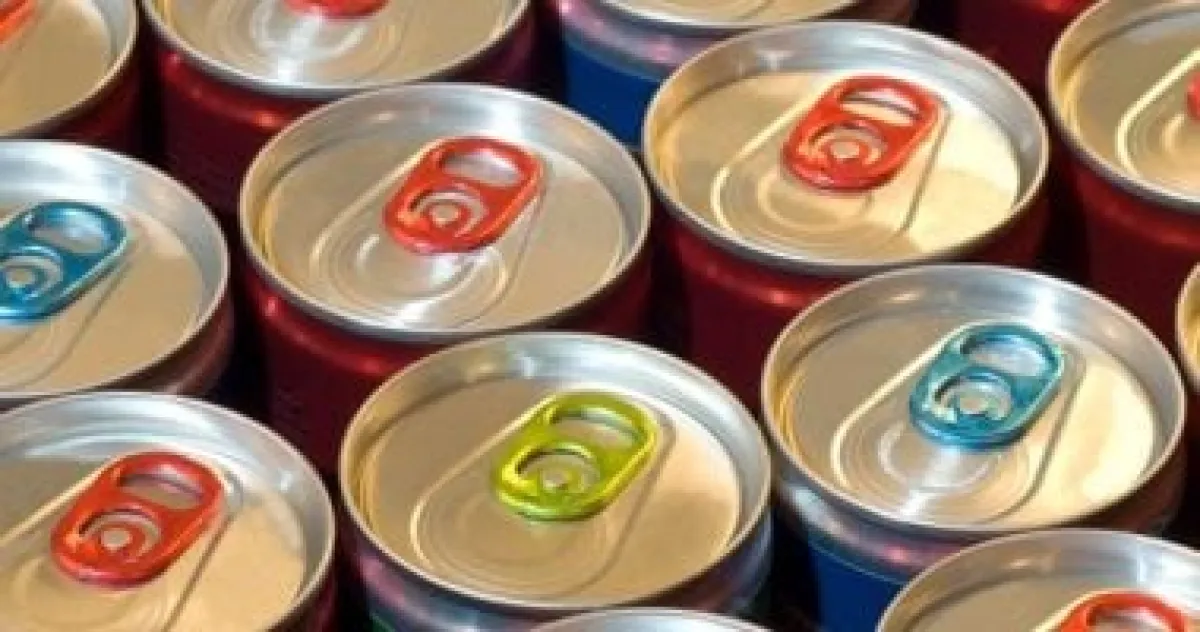 مشروبات الطاقة: هل تدمر صحة عينيك؟ مخاطر خفية ونصائح ضرورية