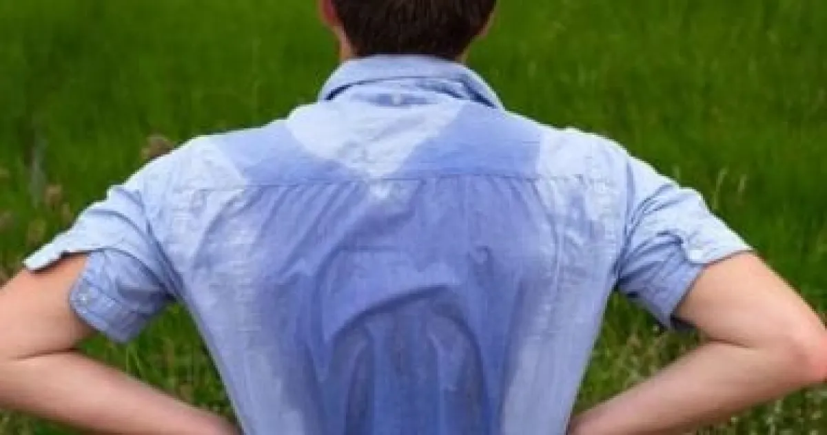 التعرق الليلي الغزير: متى يكون مجرد إزعاج ومتى ينذر بخطر صحي كبير؟