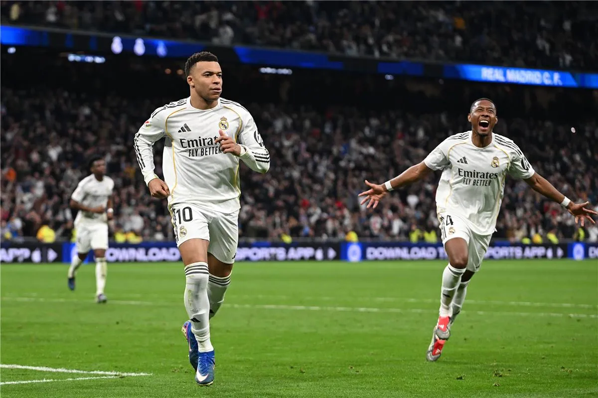 ريال مدريد يحدد هدفه الأول للميركاتو الصيفي: نجم ألكمار يتصدر القائمة