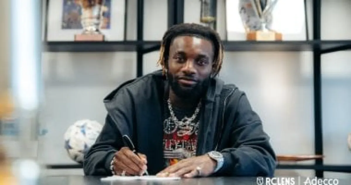 لانس الفرنسي يضم سان ماكسيمان مجاناً بعد واقعة عنصرية ضد أطفاله