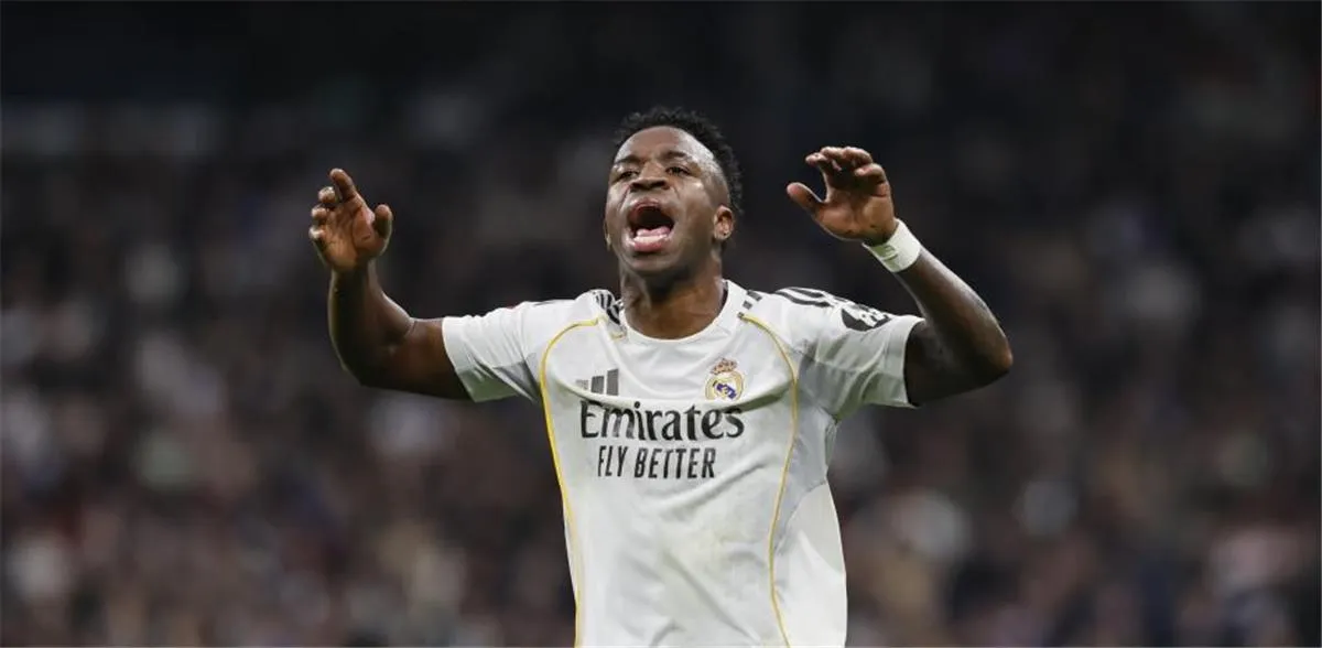 رئيس الهلال يفتح باب الحديث عن ضم فينيسيوس.. ويغازل جوارديولا بـ"اهتمام كبير"