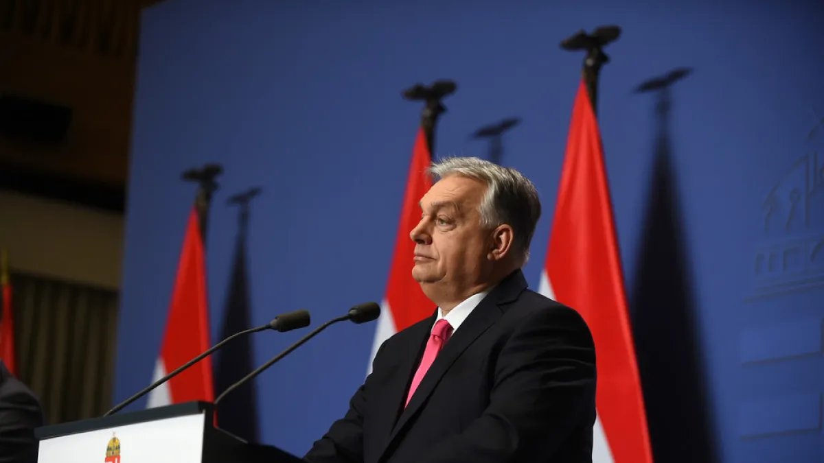 أوربان يتعهد بطرد المسؤولين الأوكرانيين بسبب التجنيد القسري للمجريين