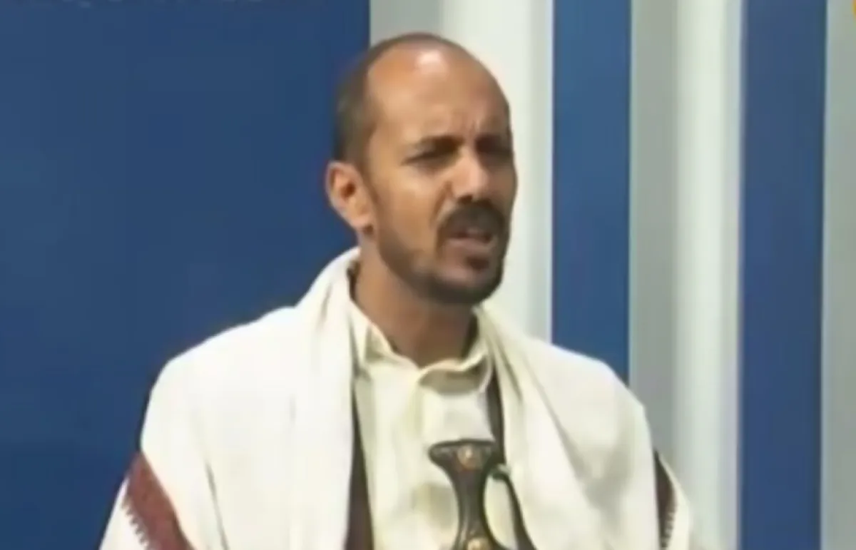 قيادي حوثي يهاجم جماعته ويتهمها بالنفاق والتنصل من المسؤولية