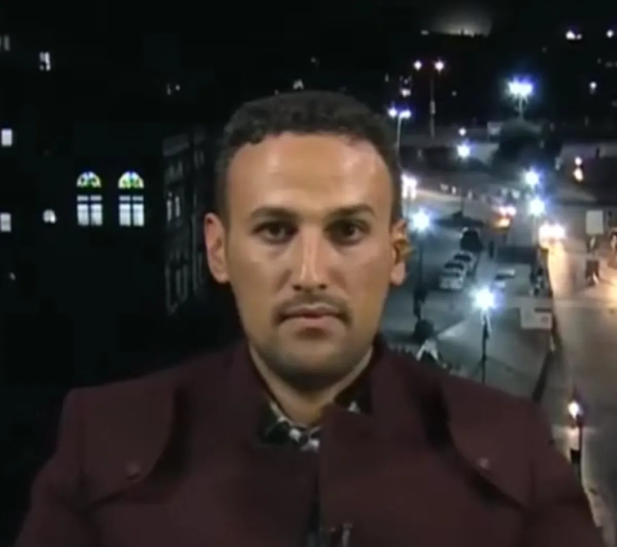 منظمات دولية تلوّح بالقانون: حكم بالإفراج عن صحفي يمني يُواجه التعطيل منذ عامين