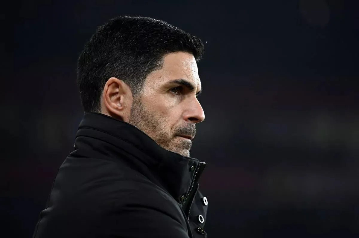 أرتيتا يخطط لضم نجم ليفربول السابق إلى طاقمه الفني في آرسنال