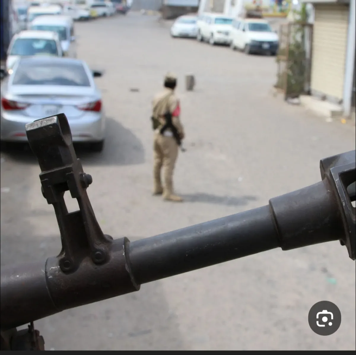 بعد فشل جهود ضبط الأوضاع عسكريًا وأمنيًا.. التحالف يدفع بقوات من حضرموت نحو عدن وسط احتقان مسلح