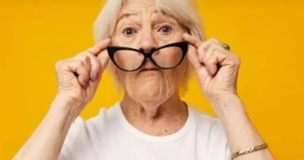 تشوش الرؤية شتاءً: هل يفاقم الشتاء أعراض إعتام عدسة العين؟